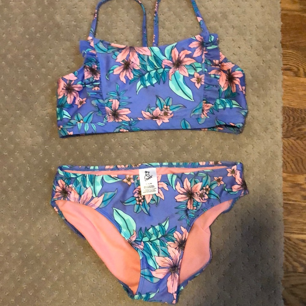 Art class for target cute tropical girls bikini